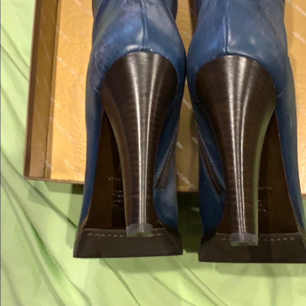 Donald J Pliner Women's DARIA Boot NIB - Picture 15 of 16